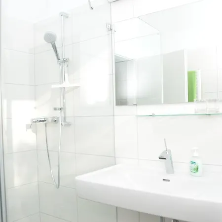 אורחן Natur.gut Gartner